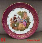 Limoges Porseleinen Bord op Standaard, Ophalen of Verzenden, Bord of Schaal