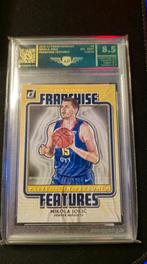 NIKOLA JOKIC #8 2020-2021 Panini DONRUSS FRANCHISE FEATURES, Ophalen of Verzenden, Zo goed als nieuw, Plaatje