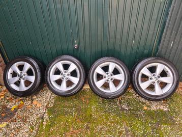 Zeer nette velgen met winterbanden voor o.a. Skoda Fabia beschikbaar voor biedingen