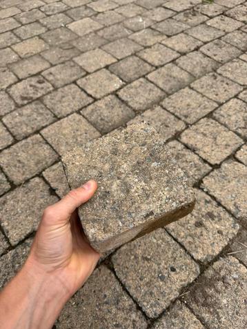 Partij cobblestones | 10 m2 | beige | GRATIS OPHALEN! beschikbaar voor biedingen