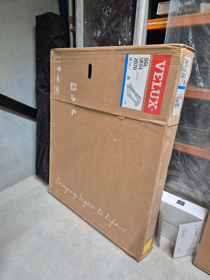Velux Dakraam GGL UK04 2070 + Gootstuk, Doe-het-zelf en Verbouw, Glas en Ramen, Nieuw, Overige typen, Ophalen of Verzenden