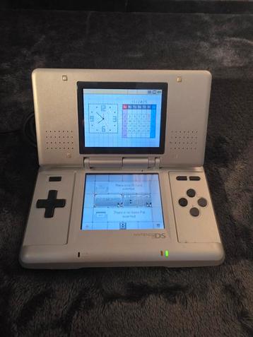 Nintendo DS Phat Zilver - Origineel beschikbaar voor biedingen