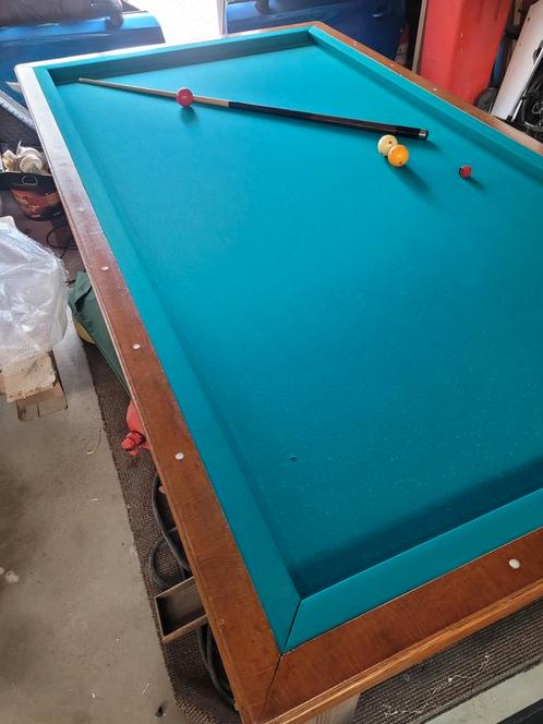 Biljart eikenhout in goede staat, Sport en Fitness, Biljarten en Poolen, Gebruikt, Biljarttafel, Ophalen