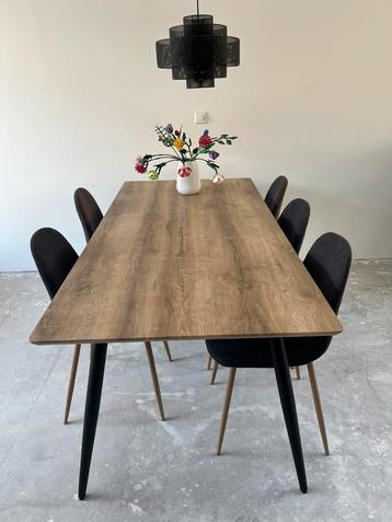 Eettafel 90x190cm beschikbaar voor biedingen