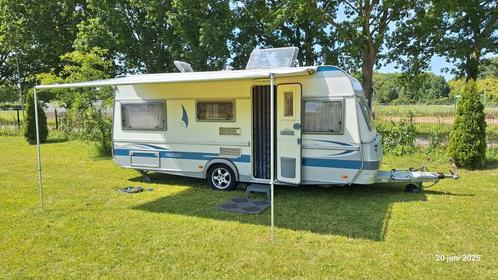 Fendt Diamant 560 met voortent, Caravans en Kamperen, Caravans, Particulier, tot en met 4, Rondzit, Fendt, Koelkast, Mover, Oven