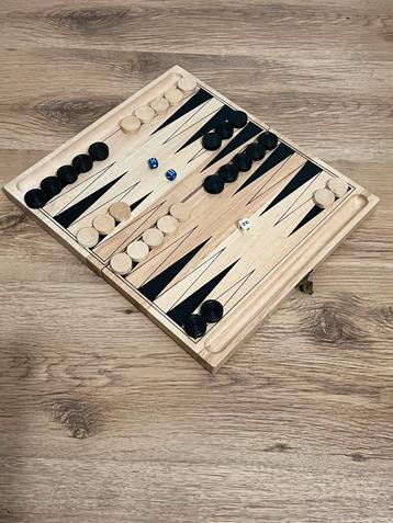 Backgammon Bordspel - Zo Goed Als Nieuw! beschikbaar voor biedingen
