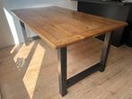 Houten Eettafel met Metalen Poten / Wooden dining table, Huis en Inrichting, Tafels | Eettafels, Ophalen, Gebruikt, Eikenhout