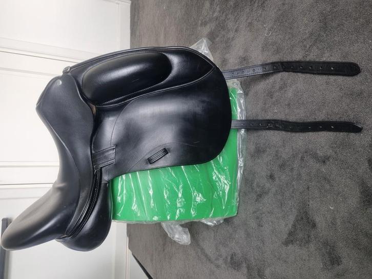 Wegens overlijden paard veel te koop!, Dieren en Toebehoren, Paarden en Pony's | Overige Paardenspullen, Zo goed als nieuw, Dressuur