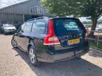 Volvo V70 2.0 D3 Dynamic Edition | Leder + Cruise + Clima nu, Voorwielaandrijving, Zwart, 1570 kg, Onderhoudsboekje