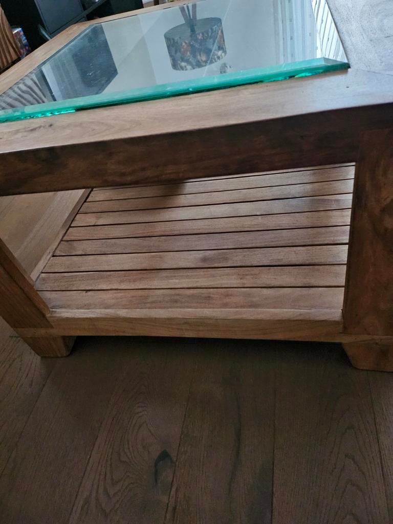 Houten teak salontafel teak met glazen facetgeslepen blad., Huis en Inrichting, Tafels | Salontafels, 50 tot 100 cm, Glas, Zo goed als nieuw