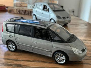 RENAULT ESPACE AUTO MET DOORZICHTIG DAK beschikbaar voor biedingen