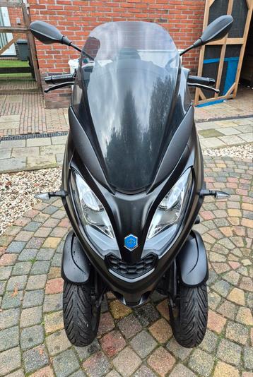 Piaggio MP3 300 HPE Sport .Motorscooter. Autorijbewijs  beschikbaar voor biedingen