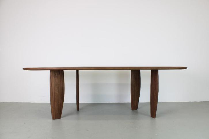 Artisan Nilu tafel, Amerikaans walnoot, Huis en Inrichting, Tafels | Eettafels, Nieuw, 100 tot 150 cm, 200 cm of meer, Vijf personen of meer