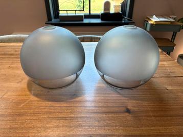 2x lampenkappen glas IKEA beschikbaar voor biedingen