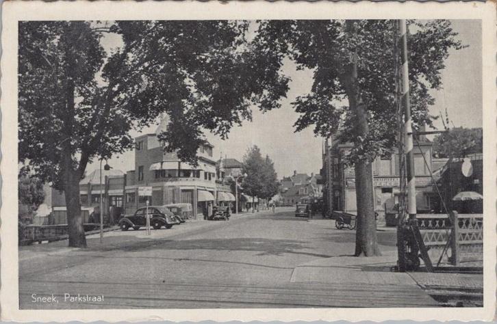 Sneek - Parkstraat - Spoorwegovergang, Verzamelen, Ansichtkaarten | Nederland, Gelopen, Friesland, 1940 tot 1960, Ophalen of Verzenden
