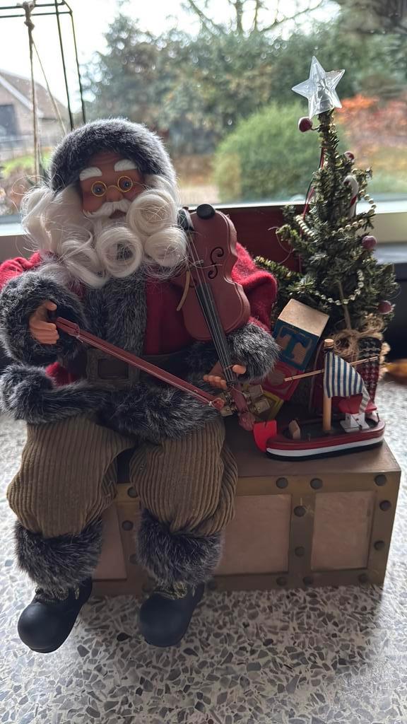 Kerstman met muziek, Diversen, Kerst, Zo goed als nieuw, Ophalen of Verzenden
