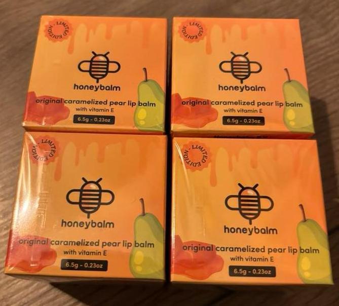 HoneyBalm - Caramelized Pear, Sieraden, Tassen en Uiterlijk, Uiterlijk | Gezichtsverzorging, Nieuw, Verzorging, Lippen, Ophalen of Verzenden