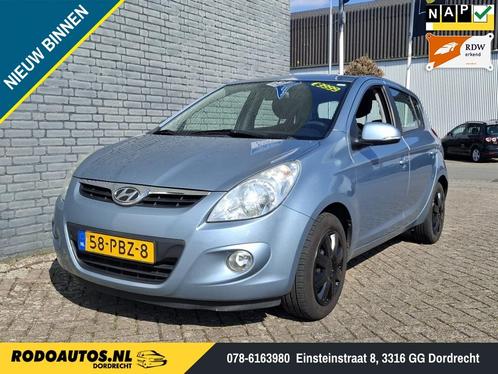 Hyundai i20 1.2i i-Motion Nw Distr. Voll. Onderhouden!, Auto's, Hyundai, Bedrijf, i20, ABS, Airbags, Airconditioning, Boordcomputer