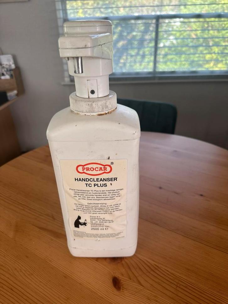 Procar handcleanser tc plus 2500 ml nog bijna vol, Huis en Inrichting, Schoonmaakartikelen, Schoonmaakmiddel, Ophalen of Verzenden