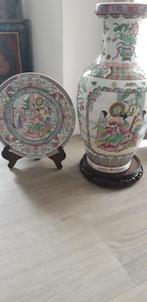 Chinese vaas en bord, Ophalen