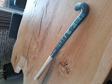 Hockeystick Osaka, grow bow 10, 36,5 inch, carbon z.g.a.n. beschikbaar voor biedingen