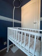 Nette houten wieg, Ophalen, Zo goed als nieuw, Wieg