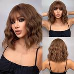 Bruine wavy pruik bob model op schouderlengte, Sieraden, Tassen en Uiterlijk, Uiterlijk | Haarverzorging, Verzenden, Nieuw, Pruik of Haarverlenging