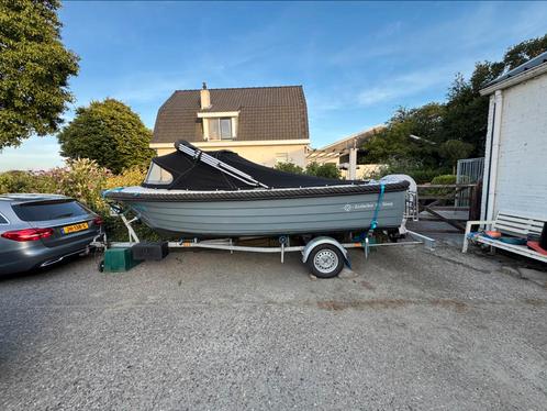 Sloep met trailer, Watersport en Boten, Sloepen, Zo goed als nieuw, 10 tot 30 pk, 3 tot 6 meter, Buitenboordmotor, Benzine, Polyester