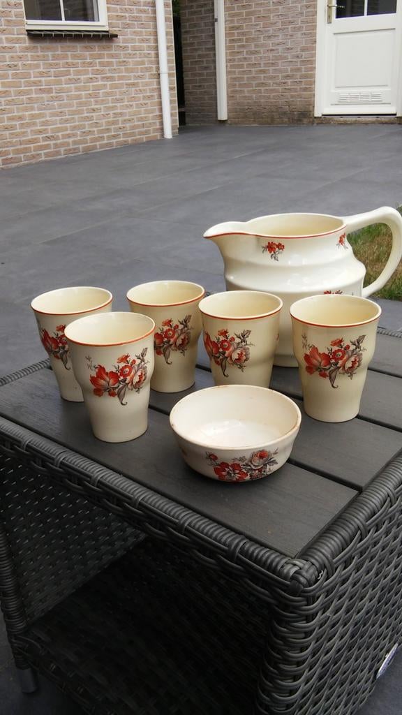 Melkkan met bekers Société Céramique Maestricht, Ophalen of Verzenden