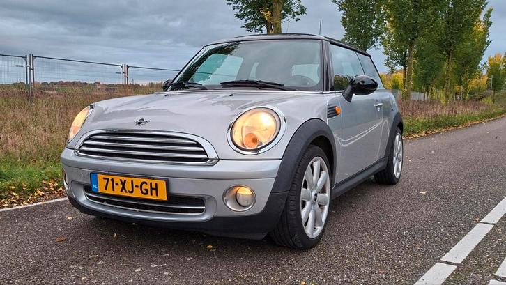 Mini 1.6 Cooper 2007 Grijs, Auto's, Mini, Particulier, Cooper, Airbags, Airconditioning, Boordcomputer, Centrale vergrendeling