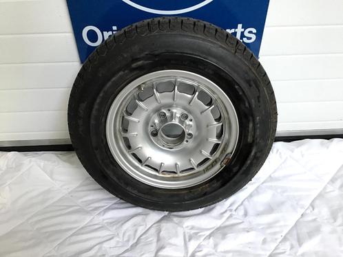 Mercedes Kroonkurk velg NOS Reserve wiel als nieuw W123 R107, Auto-onderdelen, Banden en Velgen, Zomerbanden, 14 inch, Nieuw, Ophalen