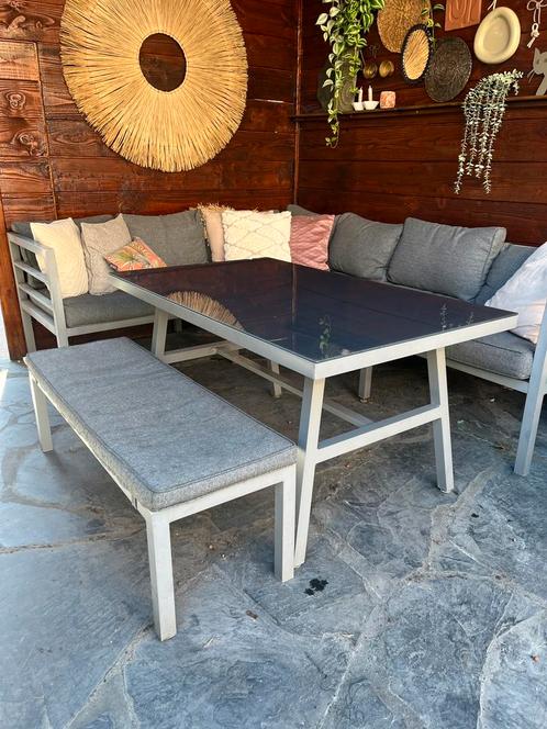 Tuintafel met zitbank en kussen, grijs, buiten, Tuin en Terras, Tuintafels, Zo goed als nieuw, Rechthoekig, Ophalen