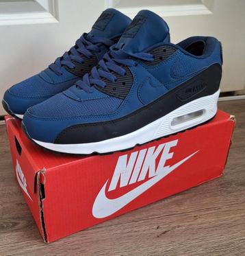 Nike sneakers maat 44 beschikbaar voor biedingen