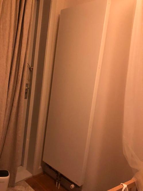 DeLonghi flat panel radiator + gratis radiator, Doe-het-zelf en Verbouw, Verwarming en Radiatoren, Zo goed als nieuw, Radiator