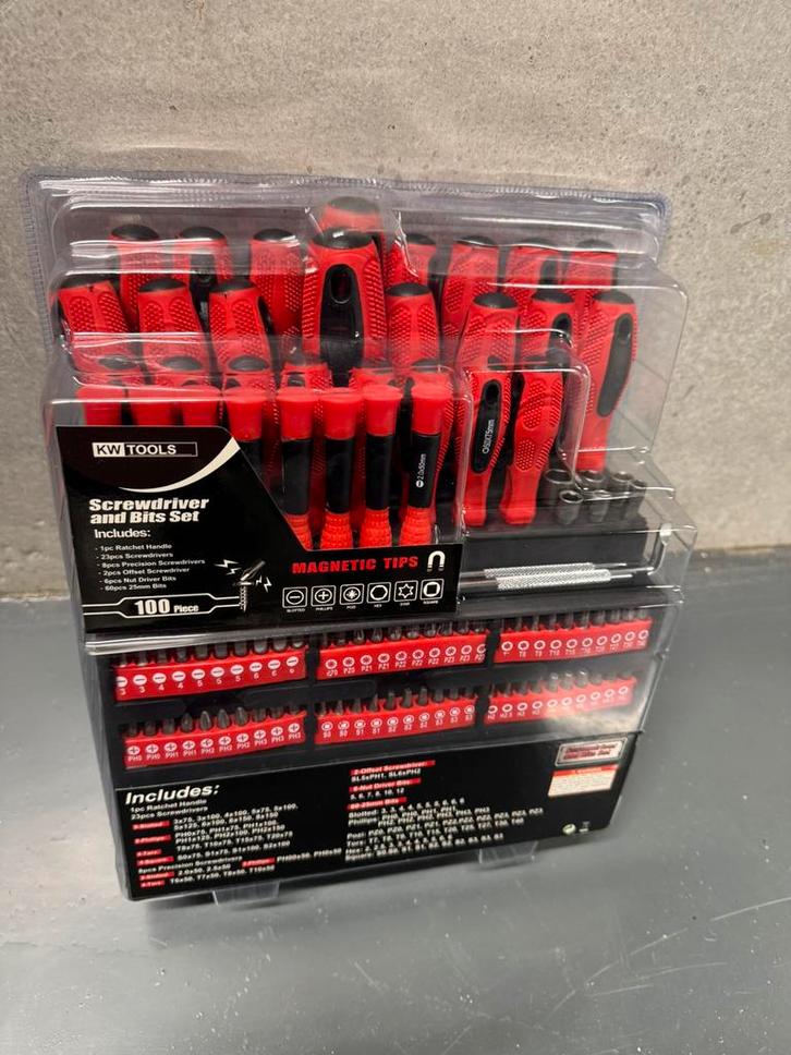 NIEUW SCHROEVENDRAAIER SET + BITJES €35, Doe-het-zelf en Verbouw, Gereedschap | Handgereedschap, Nieuw, Ophalen of Verzenden