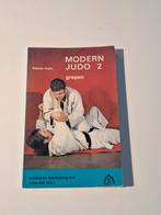 Modern Judo 2 - Grepen door Kazuzo Kudo, Boeken, Ophalen of Verzenden