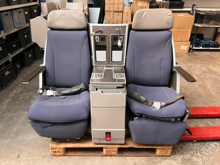 Brussels Airlines Airbus A330 businessclass vliegtuigstoelen, Verzamelen, Luchtvaart en Vliegtuigspotten, Zo goed als nieuw, Overige typen