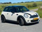 Mini 1.6 cooper 2011, in mooie staat, met onderhoud historie, Auto's, Mini, Voorwielaandrijving, 4 cilinders, 4 stoelen, Origineel Nederlands