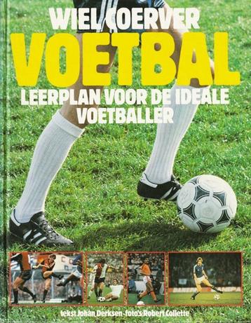 VOETBAL, leerplan voor de ideale voetballer - WIEL COERVER beschikbaar voor biedingen