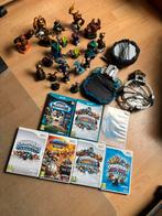 3 WiiU en 4 Wii skylander games 3 portalen en 21 skylanders, Verzenden, Zo goed als nieuw