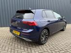 Volkswagen Golf 1.5 eTSI Style 150PK IQ Light|HeadUP|Massage, Auto's, Euro 6, 4 cilinders, 150 pk, Alcantara