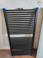 Zwarte designradiator, Doe-het-zelf en Verbouw, Verwarming en Radiatoren, Nieuw, 800 watt of meer, Radiator, Ophalen