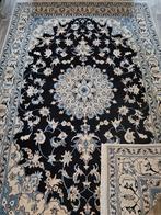 Prachtig handgeknoopt tapijt, Nain 165x245CM.Wol Zijde., Huis en Inrichting, Stoffering | Tapijten en Kleden, Overige kleuren
