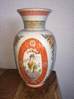 Oosterse Vaas met Dame, Ophalen