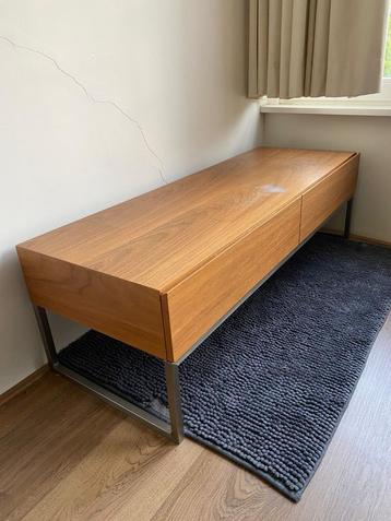 Wooden tv stand  beschikbaar voor biedingen