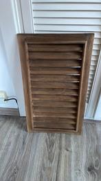 Houten voorzet raampje louvre, Ophalen, Zo goed als nieuw