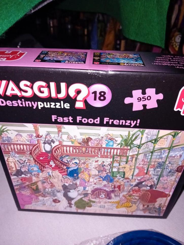Wasgij Puzzels: Original 33 & Destiny 18 (ruilen), Hobby en Vrije tijd, Denksport en Puzzels, Zo goed als nieuw, 500 t/m 1500 stukjes