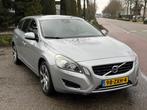 Volvo V60 2.4 D6 AWD Pl.i Sum. (bj 2013, automaat), Auto's, Volvo, Euro 5, 1848 kg, 11 kWh, Te koop