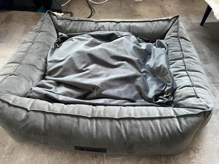 Hele mooie grote hondenmand Wooff, Dieren en Toebehoren, Hondenmanden, Gebruikt, Ophalen of Verzenden