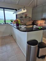 Mooie Hoekkeuken met Zwart Blad, Huis en Inrichting, Keuken | Complete keukens, Ophalen, Gebruikt, Overige materialen, Hoekkeuken